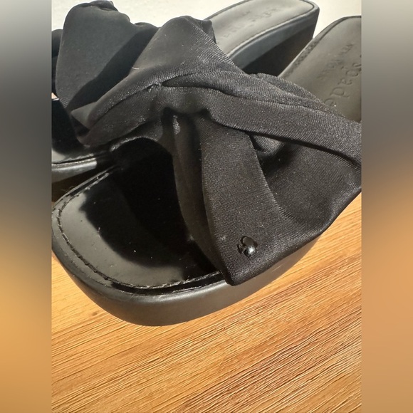Kate Spade Bikini Platform Wedge Sandals Black Bow Size 9 EUC - Picture 5 of 11